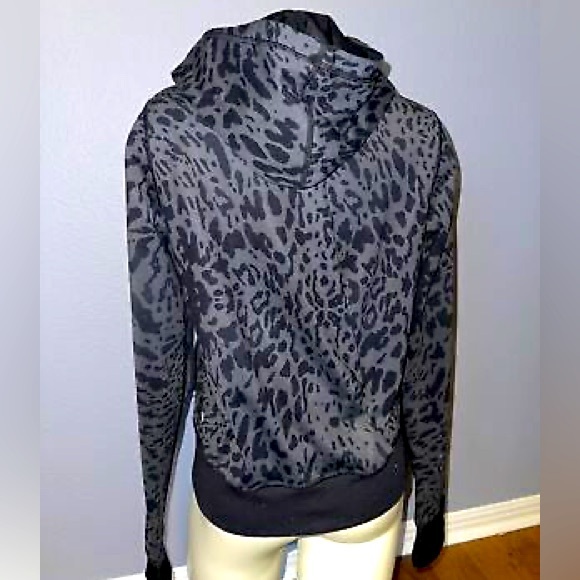 Lululemon Namaskar Hoodie - Picture 2 of 8